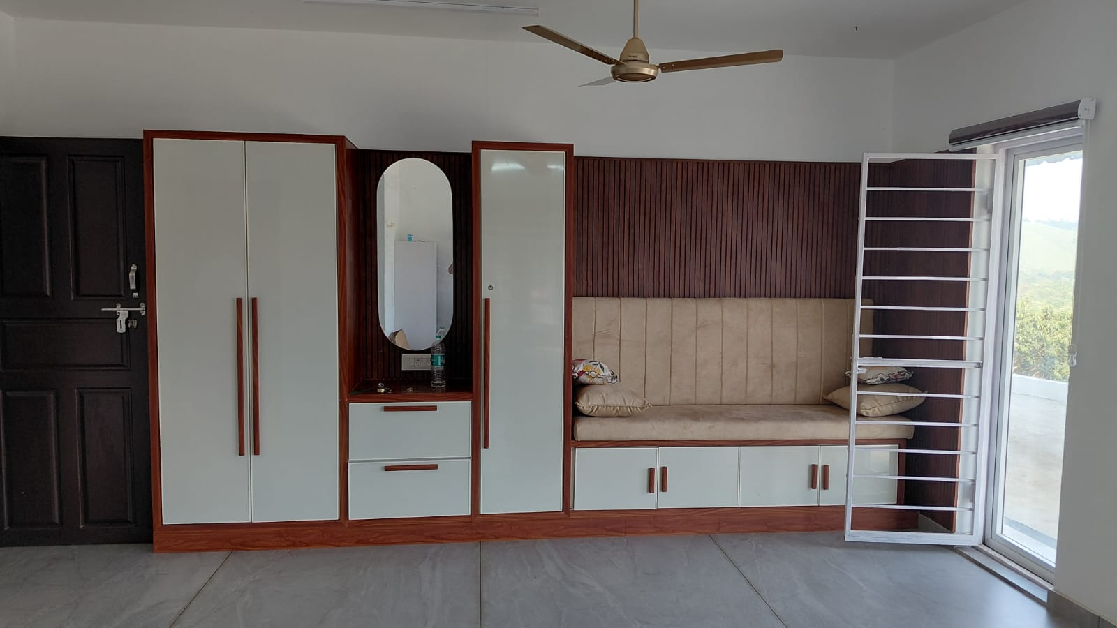 Interior and Wardrobe Setup